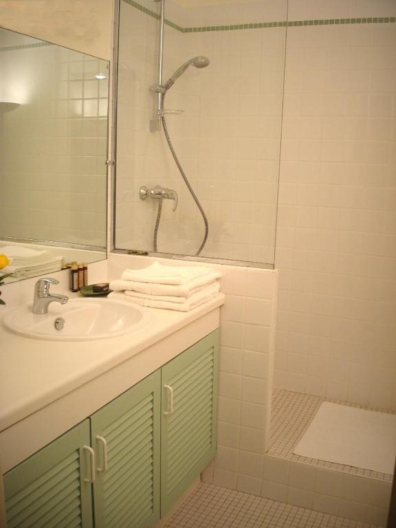 Residence Les Grands Pins グレウー・レ・バン 部屋 写真